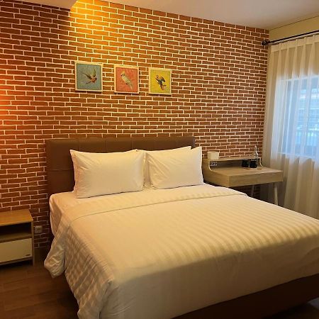 Lugano Arte Homestay Jakarta Extérieur photo