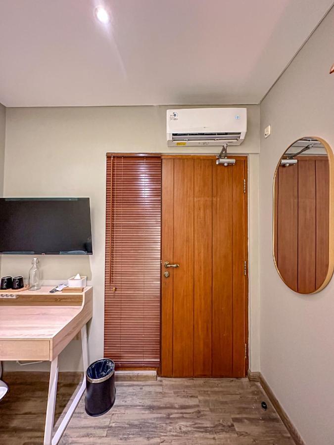 Lugano Arte Homestay Jakarta Extérieur photo