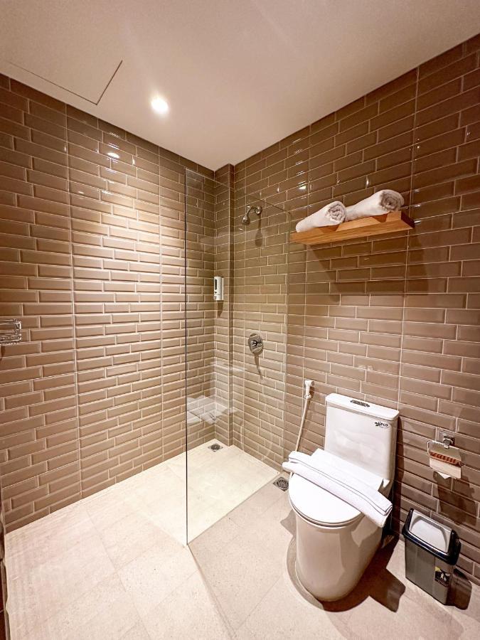 Lugano Arte Homestay Jakarta Extérieur photo