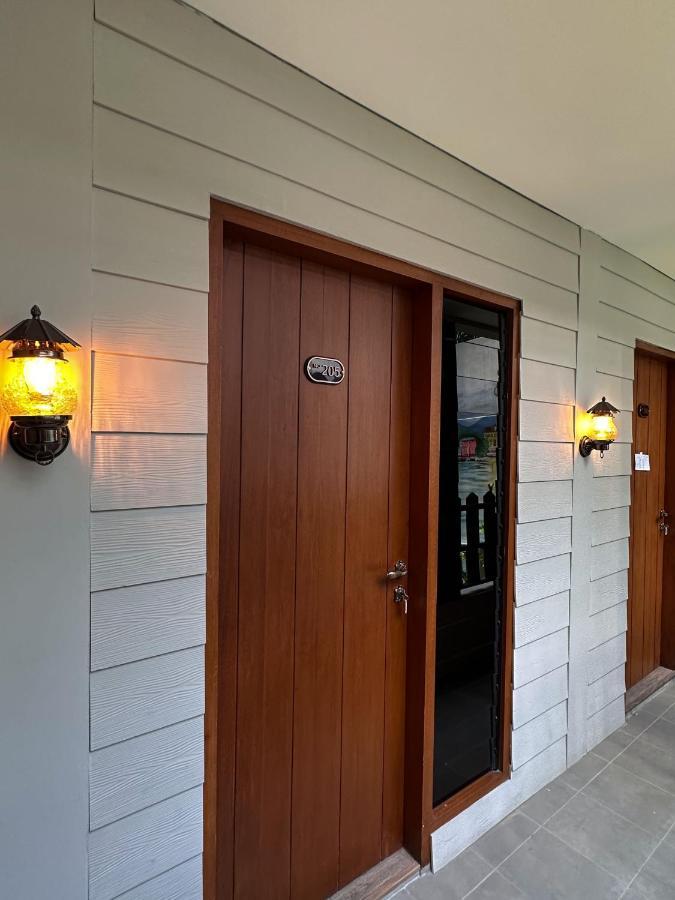 Lugano Arte Homestay Jakarta Extérieur photo