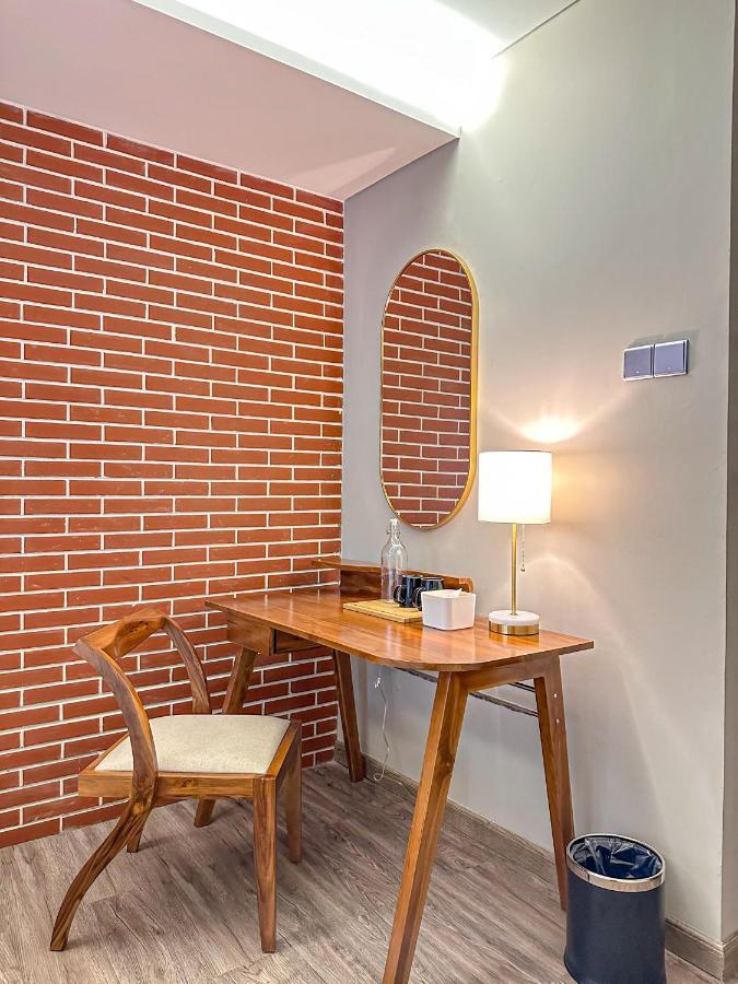 Lugano Arte Homestay Jakarta Extérieur photo