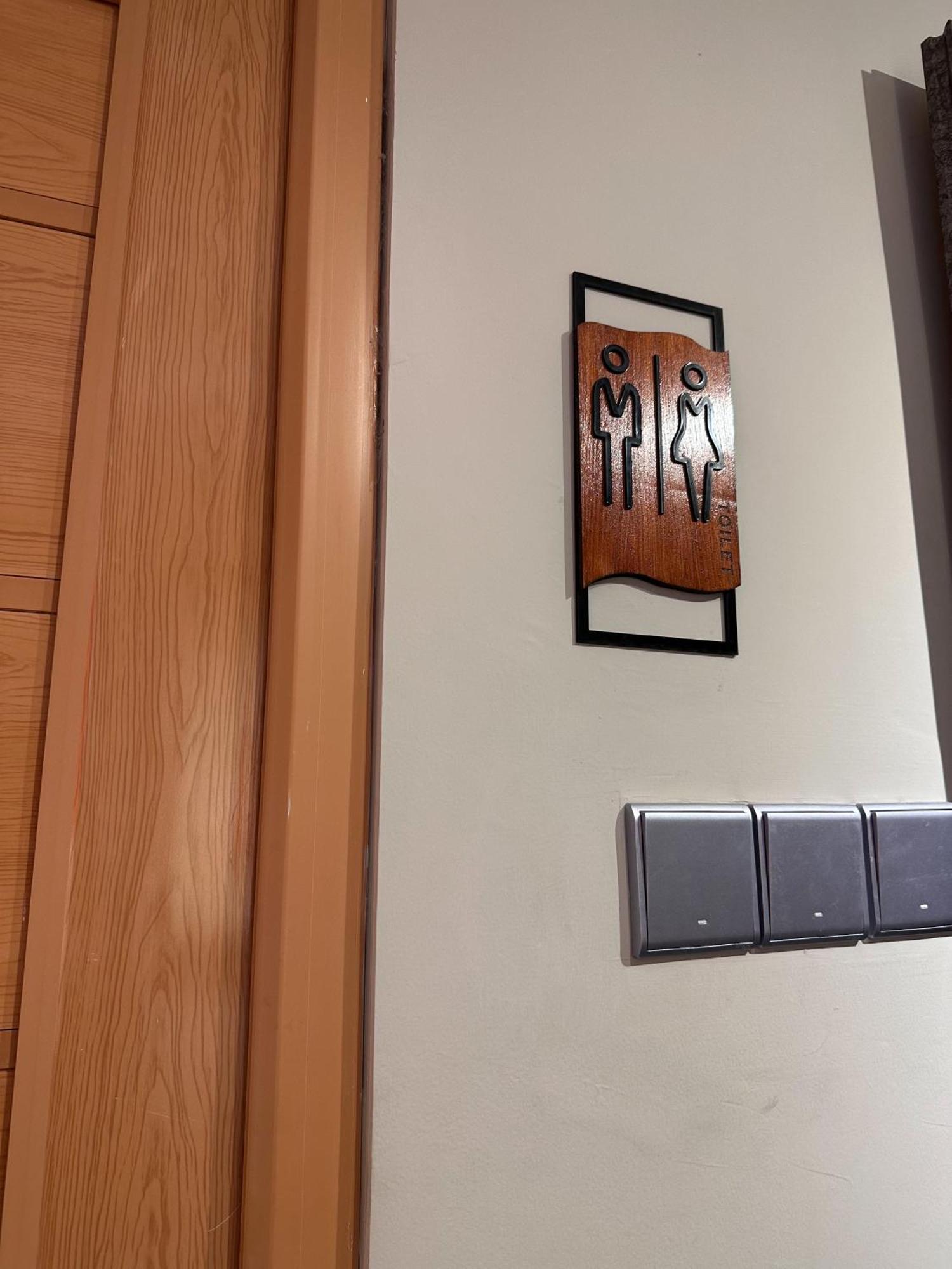 Lugano Arte Homestay Jakarta Extérieur photo